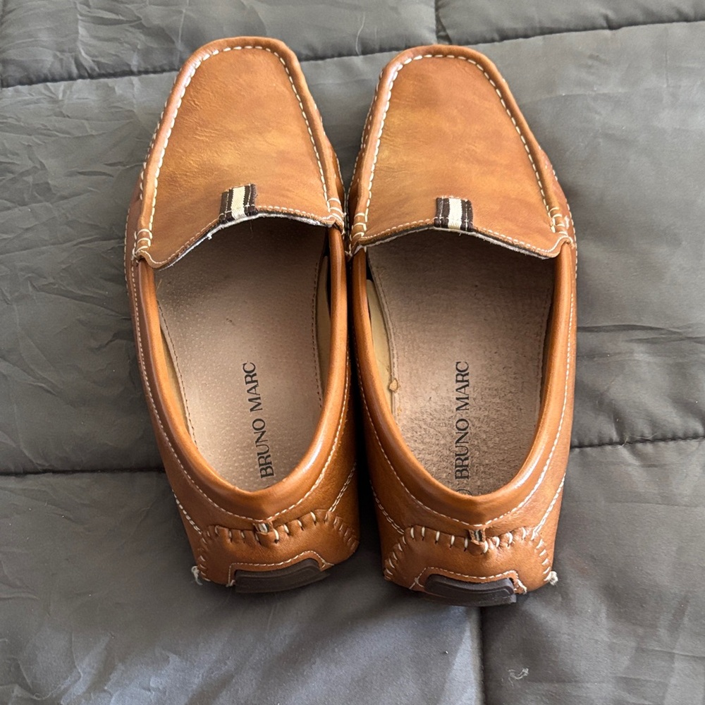 Classic Tan Leather Loafers for Men - Picture 8 of 9